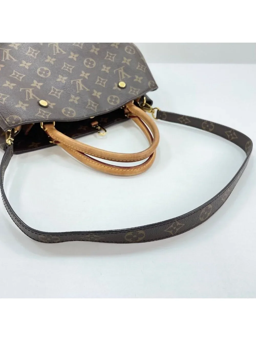 Louis Vuitton Handbag Montaigne MM
